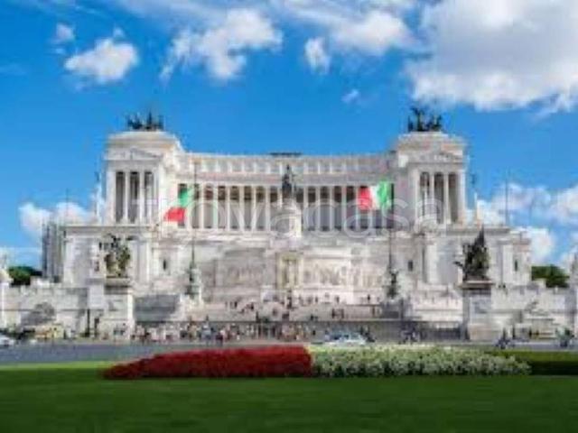 Quadrilocale in vendita a Roma, Trastevere