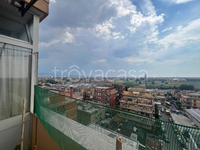 Quadrilocale in vendita a Roma via Melpomene, 22, Torre angela
