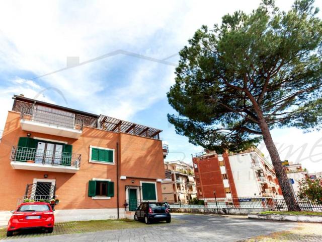 Quadrilocale in vendita a Roma via Aurelia, 623, Aurelio Val Cannuta