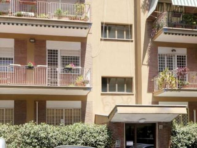 Quadrilocale in vendita a Roma via Adolfo Albertazzi, Talenti Monte Sacro