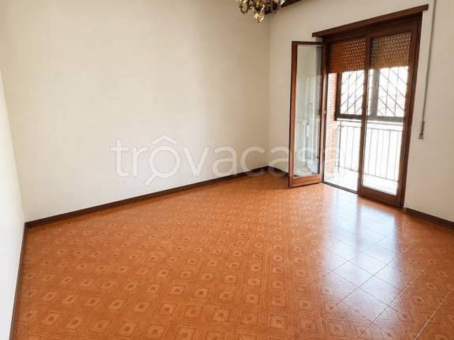 Quadrilocale in vendita a Roma via Angelo Tanfani, Giardinetti