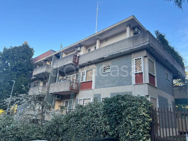 Quadrilocale in vendita a Roma via Campagnano, 60, Cassia San Godenzo
