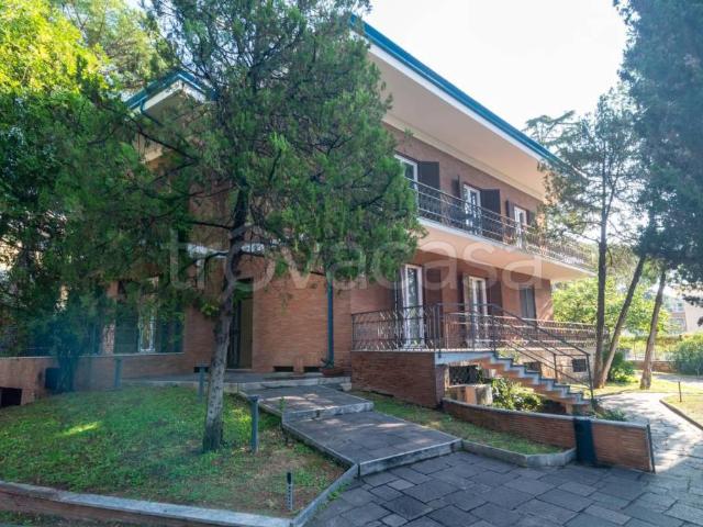 Quadrilocale in vendita a Roma via del Poggio Laurentino, EUR