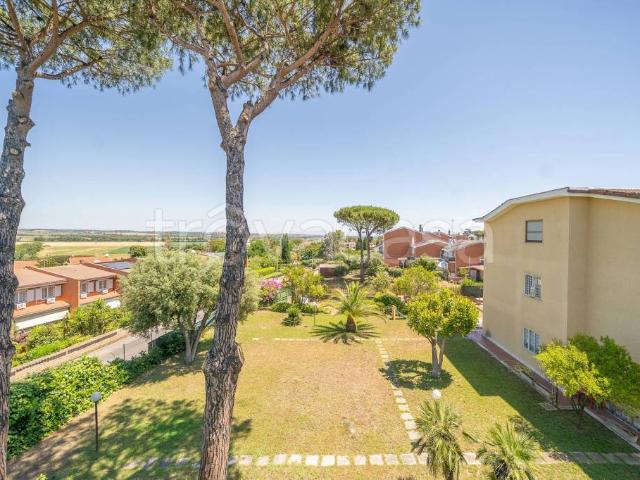 Quadrilocale in vendita a Roma via delle Case Basse, 54, Acilia