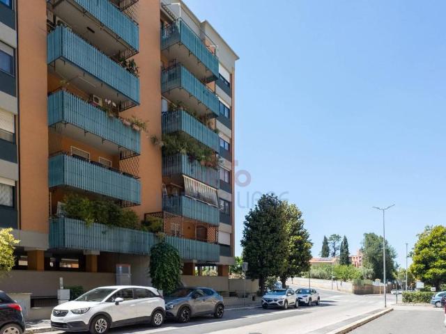 Quadrilocale in vendita a Roma via Fausto Coppi, 6, Roma 70