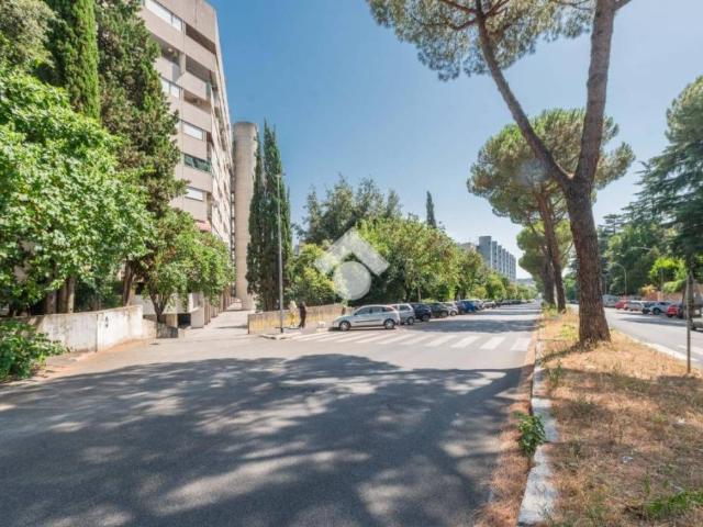 Quadrilocale in vendita a Roma via Giovanni Conti, 250, Tufello