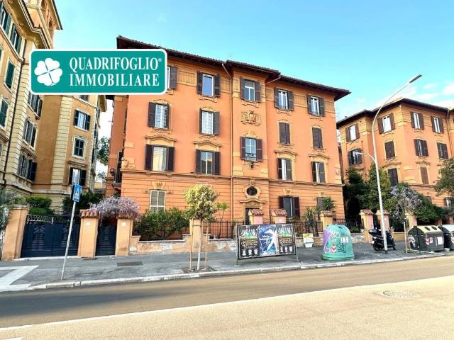 Quadrilocale in vendita a Roma via La Spezia, 47, San Giovanni