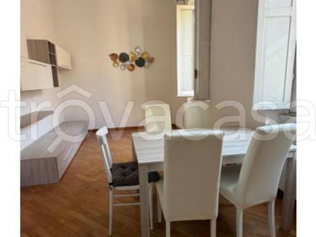 Quadrilocale in vendita a Roma via Palestro, Castro Pretorio