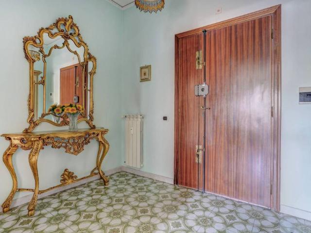 Quadrilocale in vendita a Roma via Pisino, Villa Gordiani
