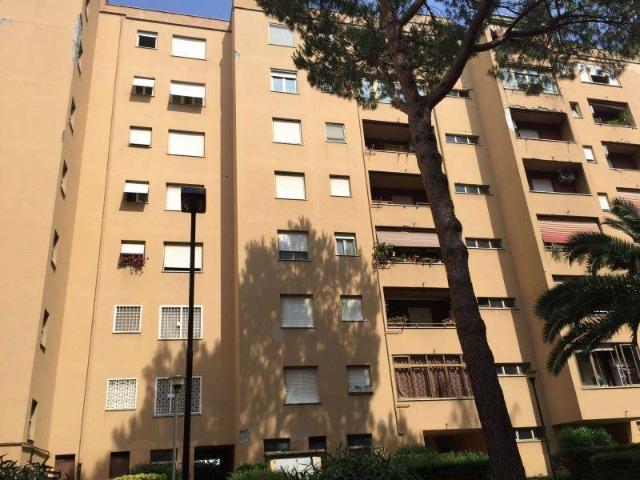 Quadrilocale in vendita a Roma via tazio nuvolari, Roma 70