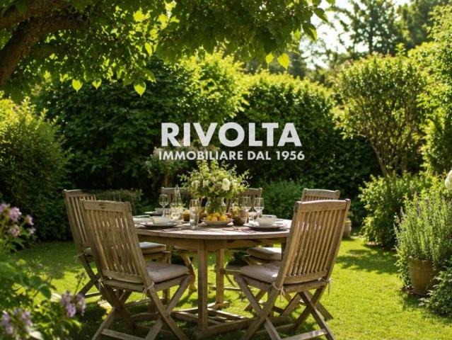 Quadrilocale in vendita a Roma via Ugo De Carolis, Balduina