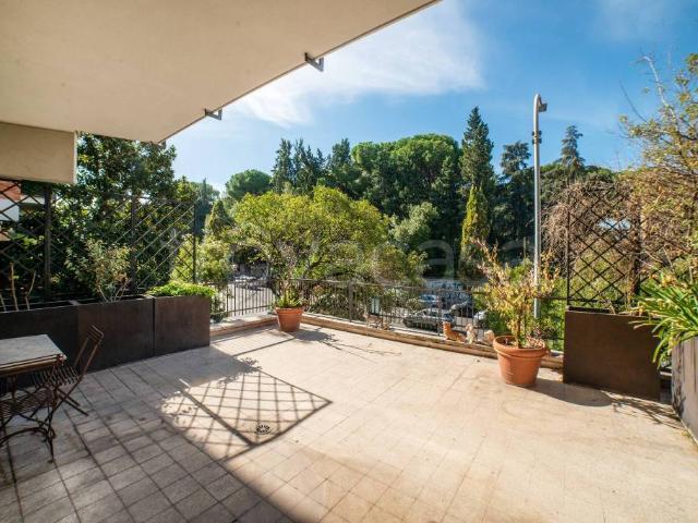 Quadrilocale in vendita a Roma viale Marco Polo, 43, San Saba Caracalla