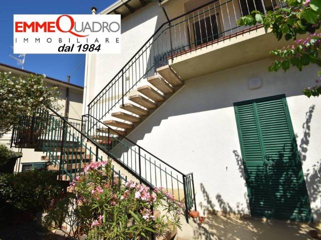 Quadrilocale in vendita a Rosignano Marittimo via Olmi, 6, Castiglioncello