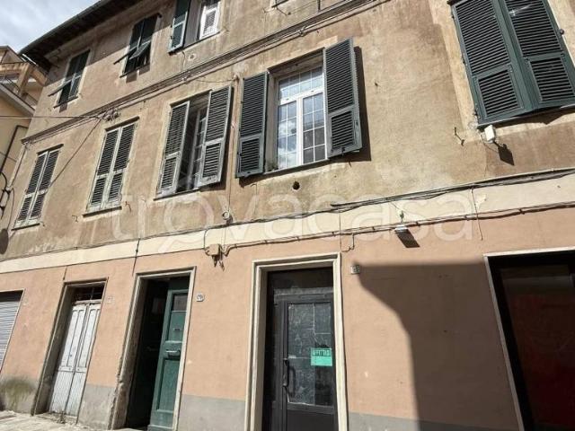 Quadrilocale in vendita a Rossiglione via Edoardo Pizzorni