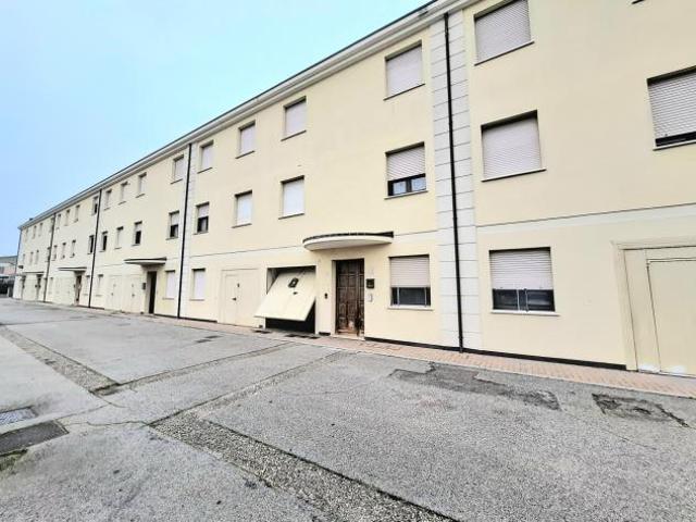 Quadrilocale in vendita a Stanghella