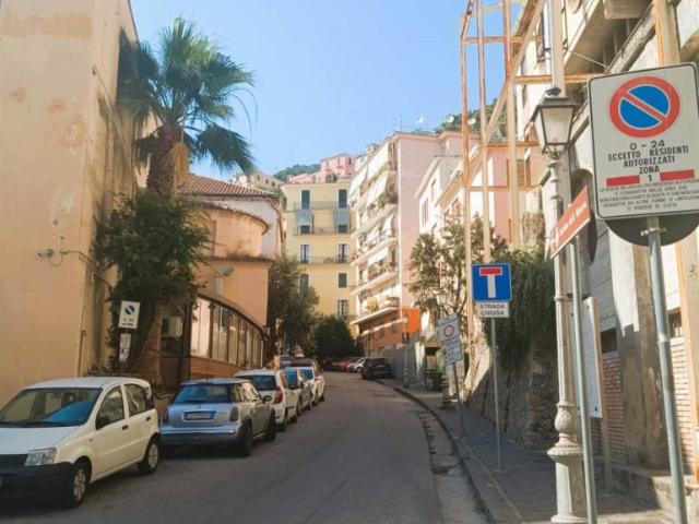 Quadrilocale in vendita a Salerno, Centro città