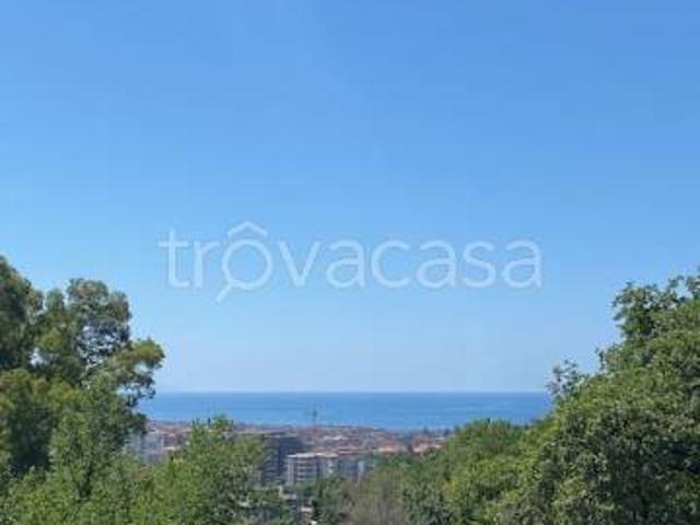 Quadrilocale in vendita a Salerno viale dei Tigli, 11, Torrione Alto Sala Abbagnano
