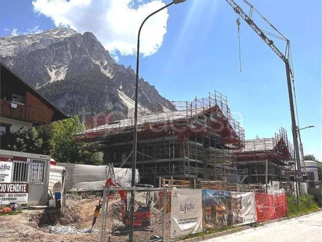 Quadrilocale in vendita a San Vito di Cadore via Ladinia, 25
