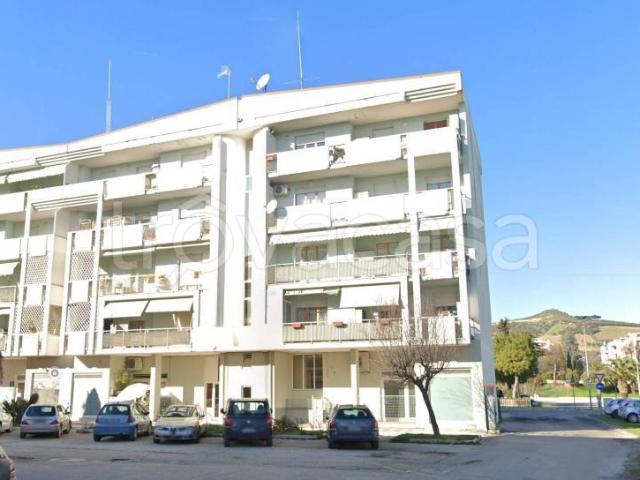 Quadrilocale in vendita a San Benedetto del Tronto via Ugo La Malfa, 2b, Porto D'ascoli