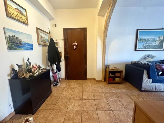 Quadrilocale in vendita a San Gregorio di Catania viale Europa
