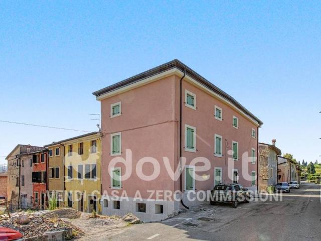 Quadrilocale in vendita a San Pietro in Cariano, Cengia