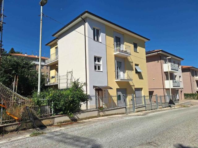 Quadrilocale in vendita a San Severino Marche