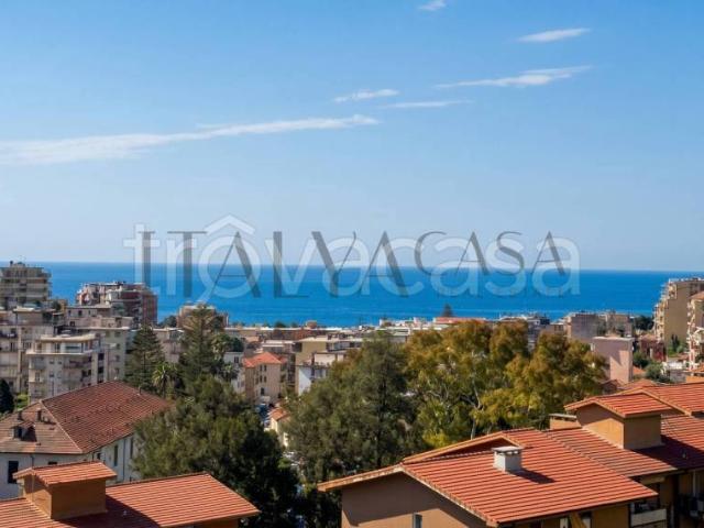 Quadrilocale in vendita a Sanremo, San Martino Villetta