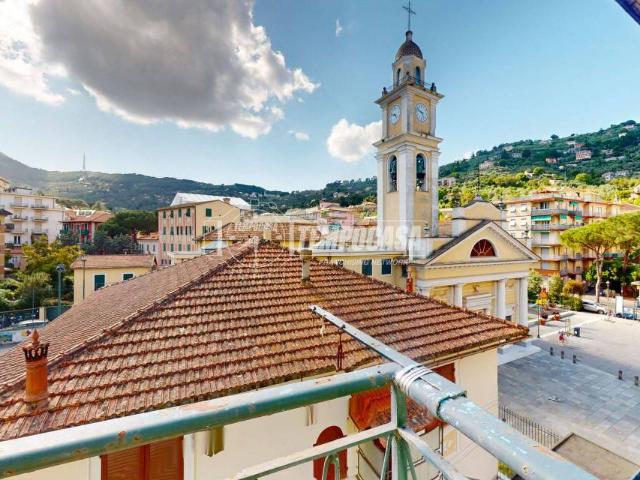 Quadrilocale in vendita a Santa Margherita Ligure via g. B. Larco 8