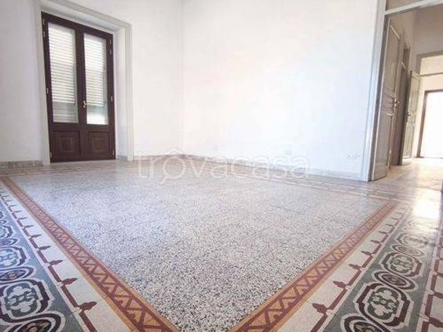 Quadrilocale in vendita a Sant'Agata di Militello via Giuseppe Verdi 4