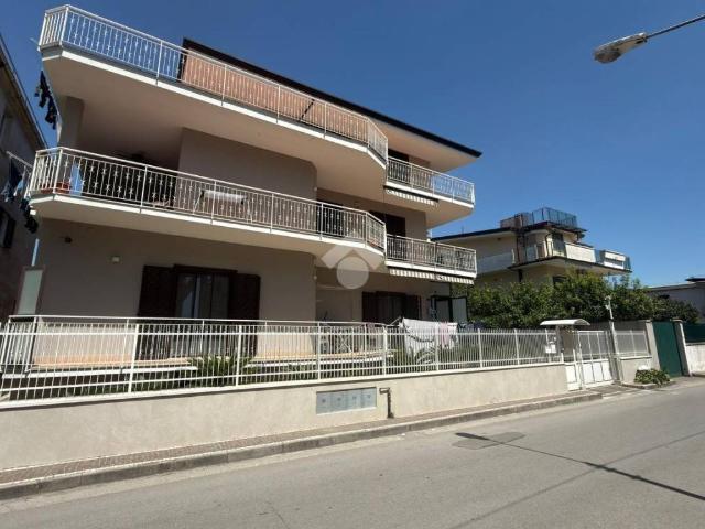 Quadrilocale in vendita a Sant'Arpino via Pietro Nenni, 20