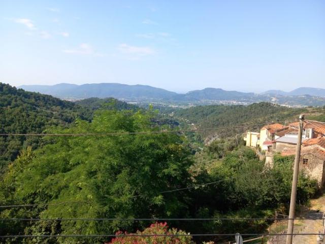 Quadrilocale in vendita a Sarzana