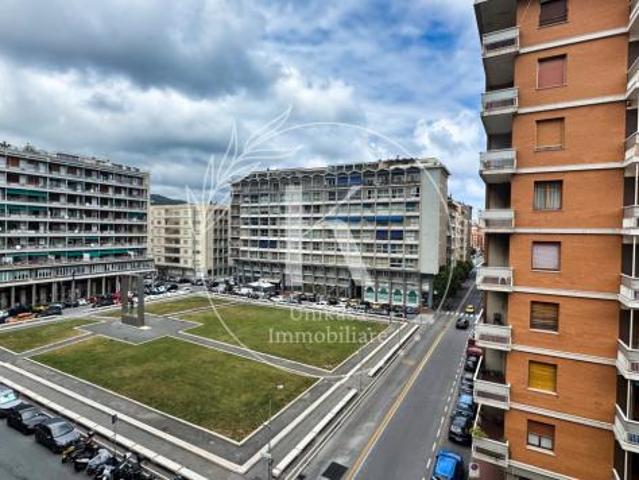Quadrilocale in vendita a Savona