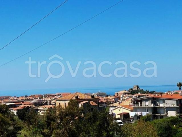 Quadrilocale in vendita a Scalea via Sandro Pertini