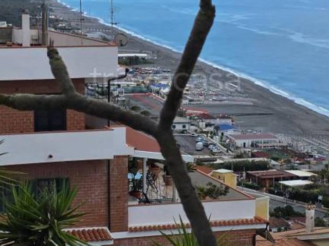 Quadrilocale in vendita a Scalea via Panoramica, 32