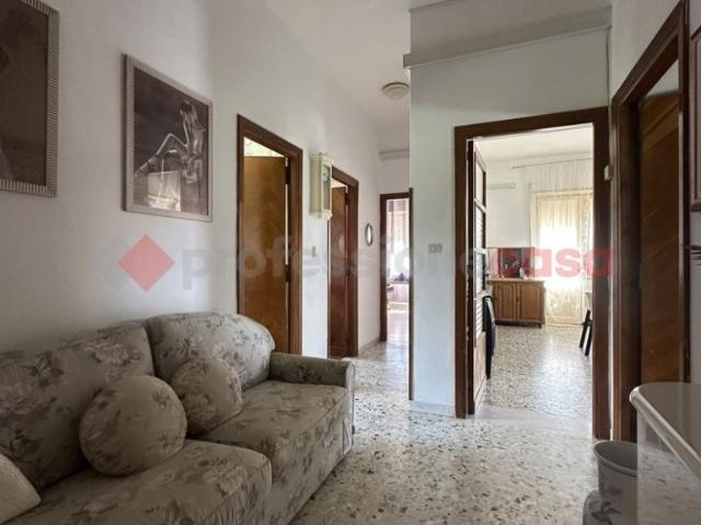 Quadrilocale in vendita a Scauri, Minturno