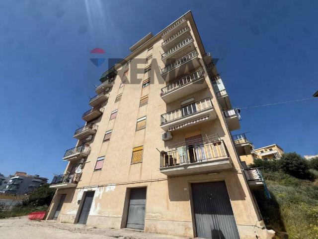 Quadrilocale in vendita a Sciacca via Savignano, 32