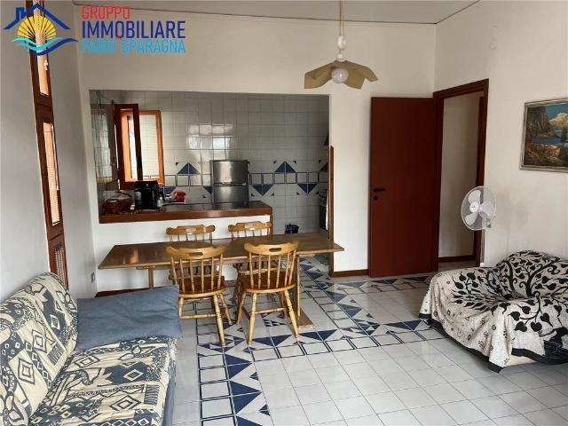 Quadrilocale in vendita a Sessa Aurunca viale dei Lecci, Baia Domizia