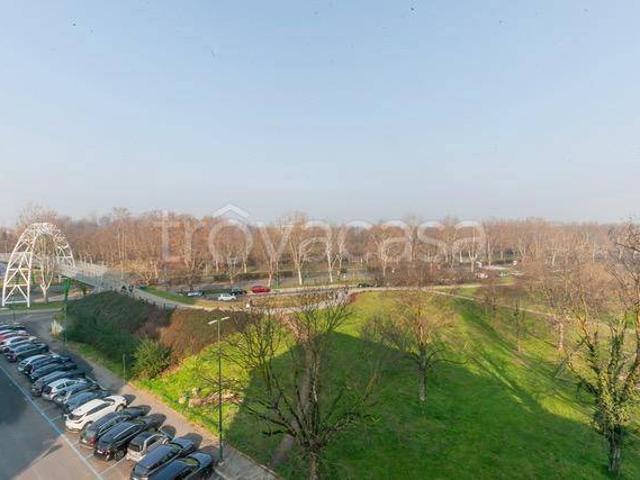 Quadrilocale in vendita a Sesto San Giovanni via Caduti sul Lavoro, 47