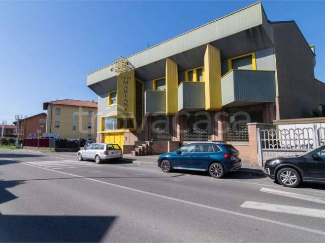 Quadrilocale in vendita a Seregno via Maccallè, 70, Lazzaretto