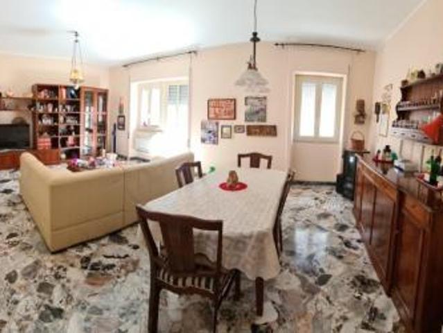 Quadrilocale in vendita a Siracusa