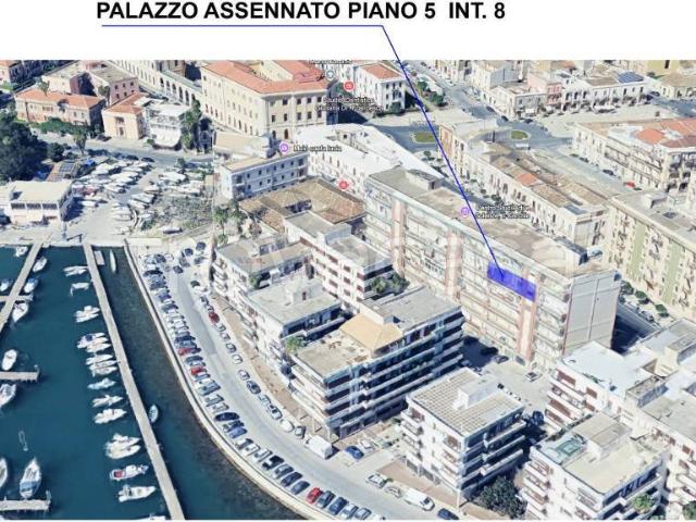 Quadrilocale in vendita a Siracusa via dell'Arsenale, Borgata Santa Lucia