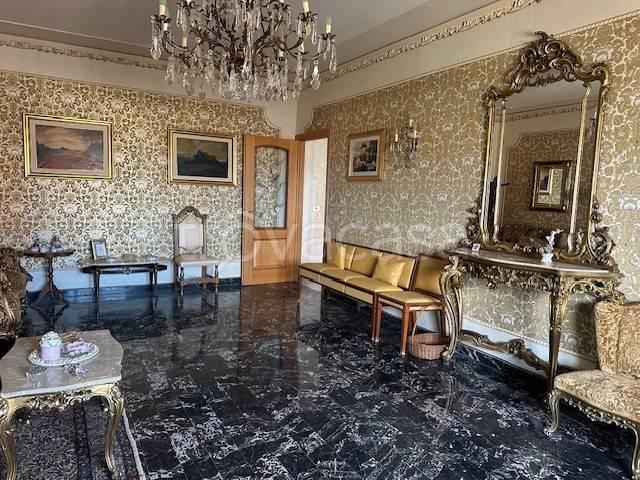 Quadrilocale in vendita a Siracusa via Grotta Santa, Grottasanta Tunisi