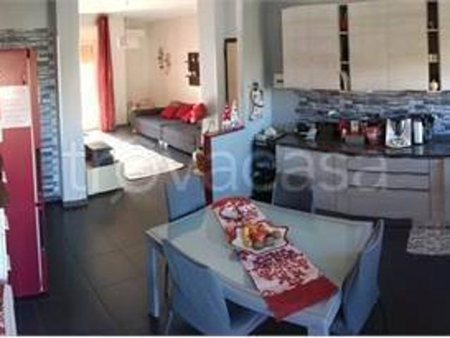 Quadrilocale in vendita a Siracusa viale Santa Panagia, Santa Panagia Teracati