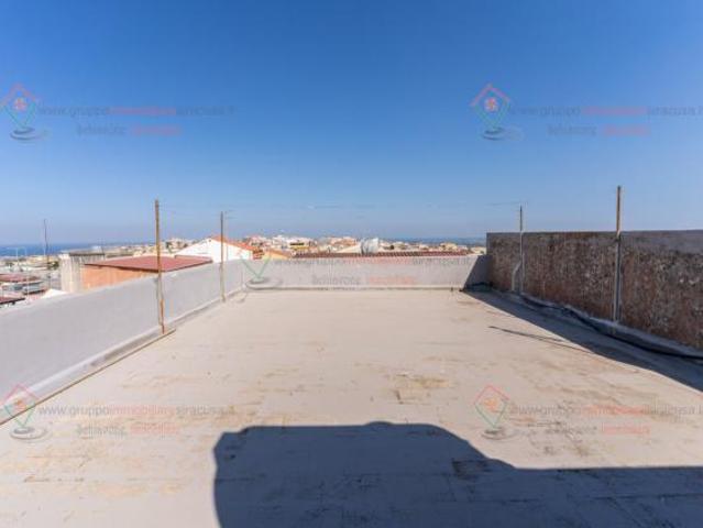 Quadrilocale in vendita a Siracusa