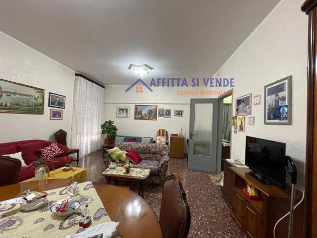Quadrilocale in vendita a Siracusa