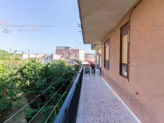 Quadrilocale in vendita a Siracusa