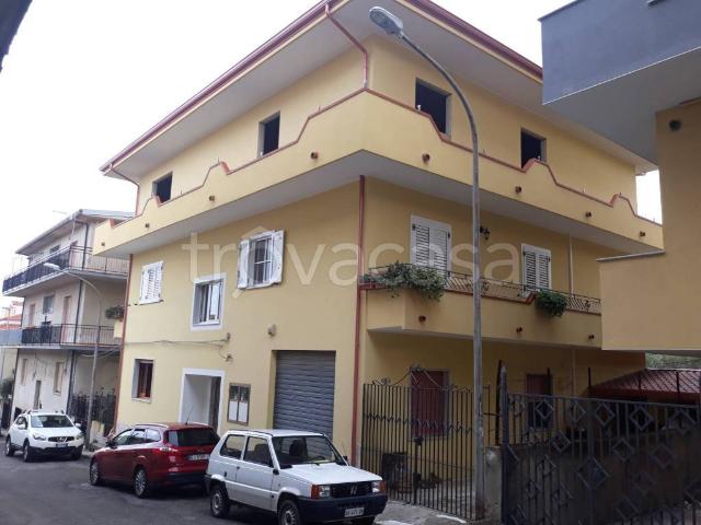 Quadrilocale in vendita a Soverato via della Galilea, 32, Soverato Superiore