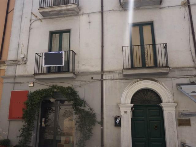 Quadrilocale in vendita a Spezzano della Sila via Roma