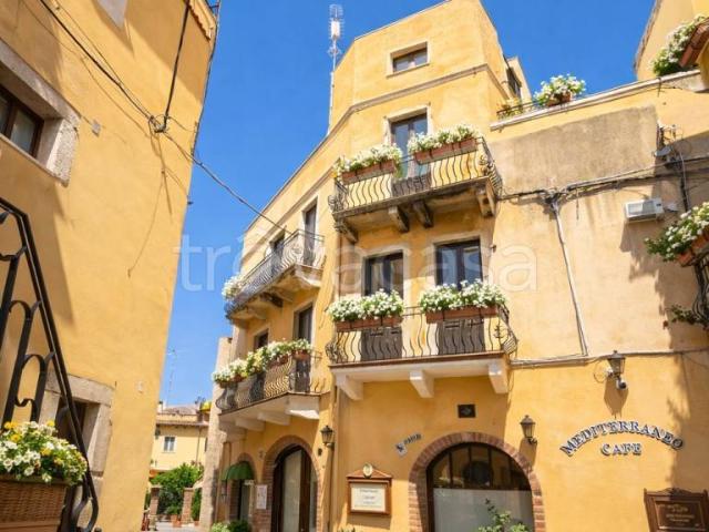 Quadrilocale in vendita a Taormina