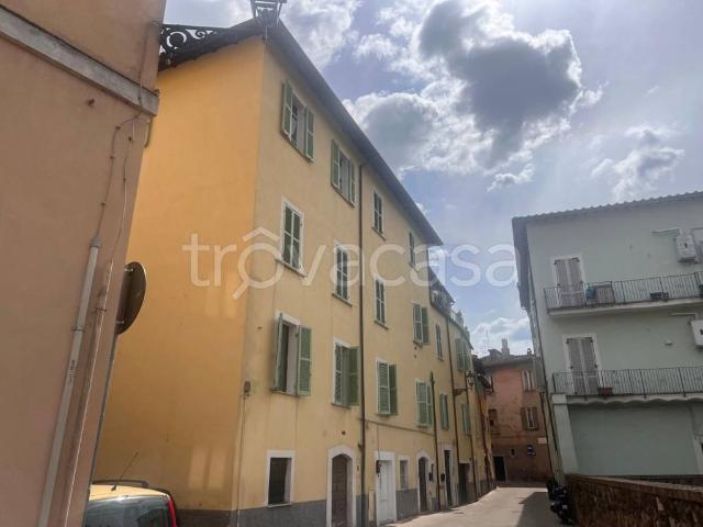 Quadrilocale in vendita a Terni via del Comune Vecchio, Centro Storico